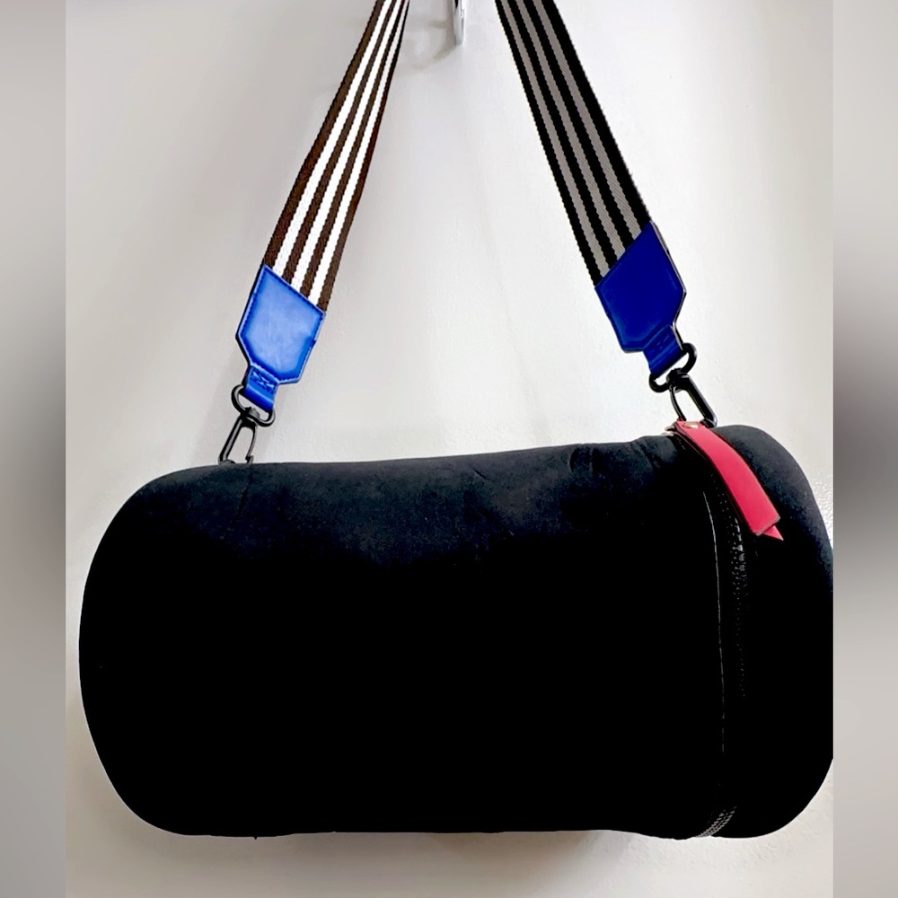 HENRI BENDEL Leather Trim Neoprene Insulated Cooler Crossbody Bucket Bag 11 X 23 - Picture 10 of 12